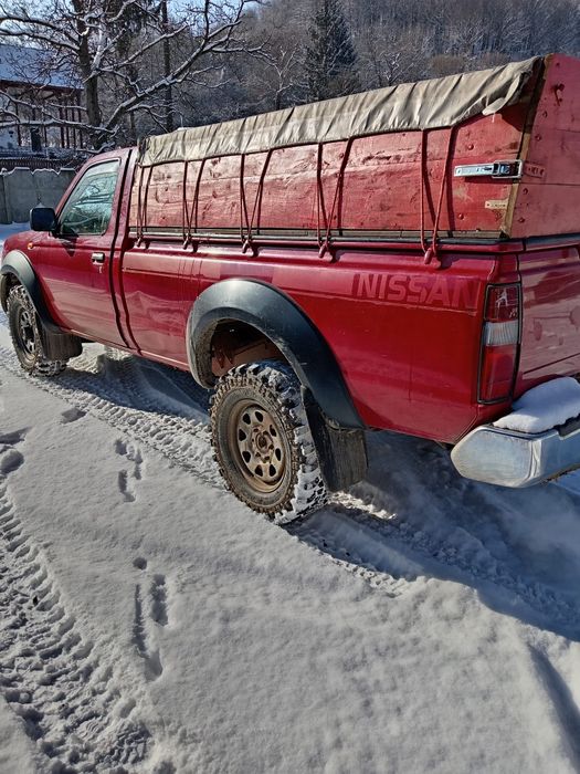 Nissan Navara D22 cu 2 locuri