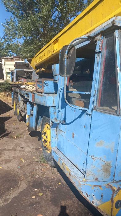 продам автокран Lokomo