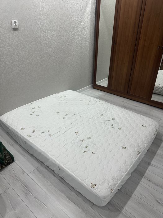Матрас для двухместного кровати