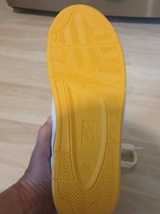Маратонки NIKE Jordan