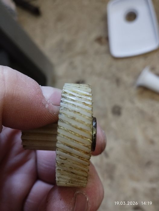 Мясорубка электрическая.