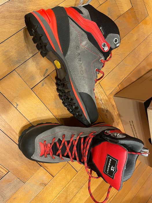 Vând bocanci Garmont