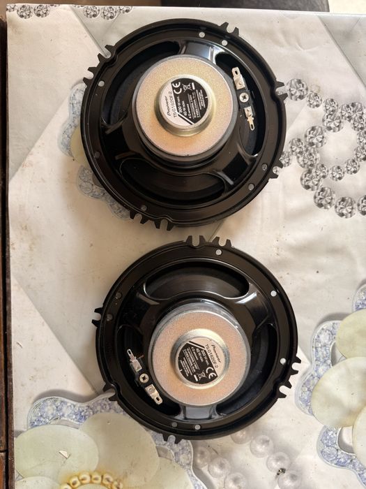 Pioneer kolonka sotiladi ikkalasi.