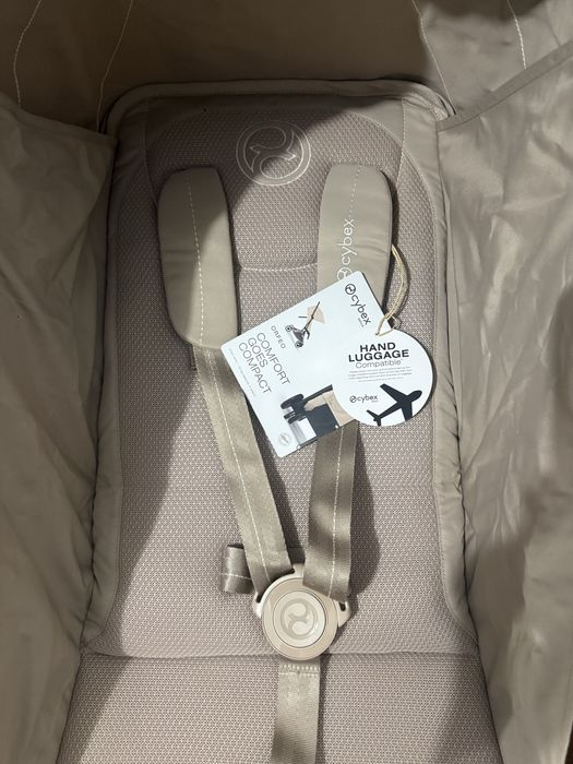 Cybex Orfeo Almond Beige editia noua 2026