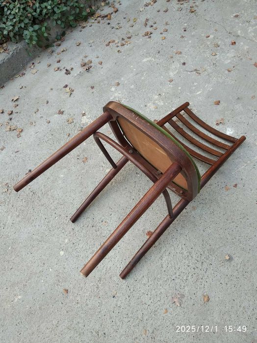 Стул деревянный из СССР