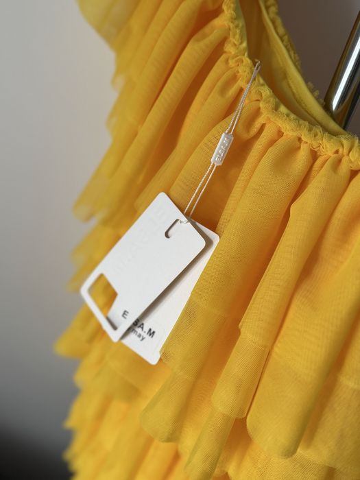 Rochie cu volane