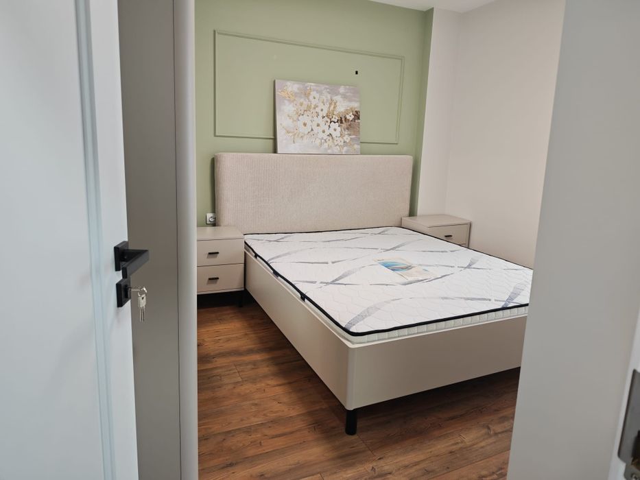 Apartament 3 camere, Astra