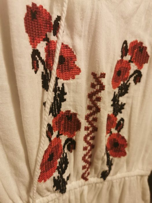 Rochie tradițională fetițe