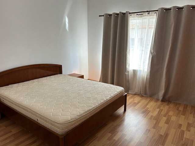 apartament de inchiriat