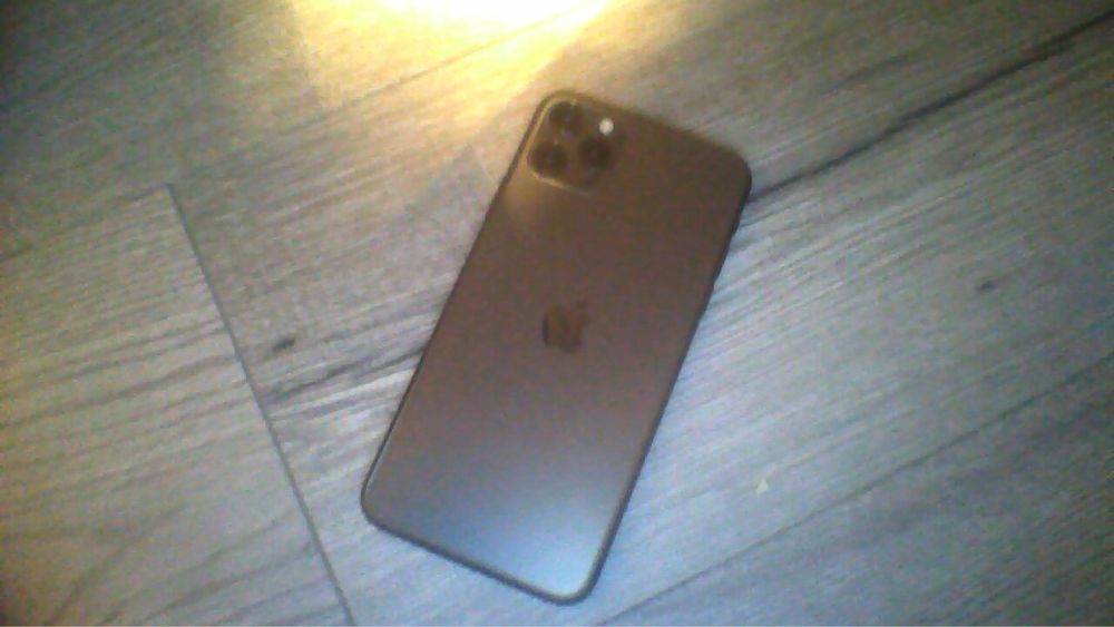 Vand sau schimb Iphone 11 Pro Max