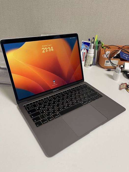 88 циклов MacBook Air 13