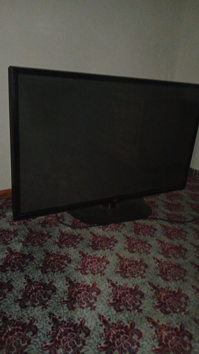 Телевизор продам срочно