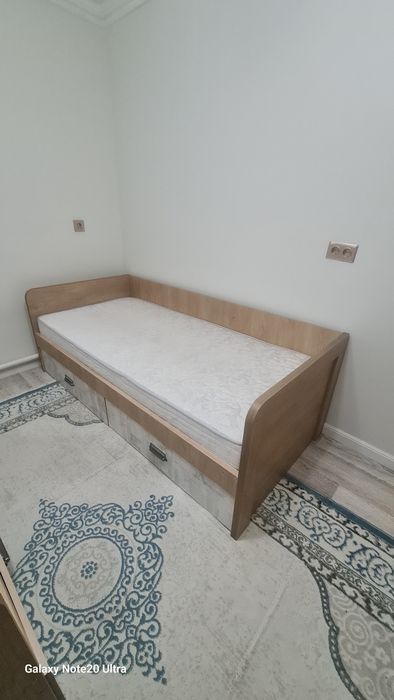 Кровать односпальная