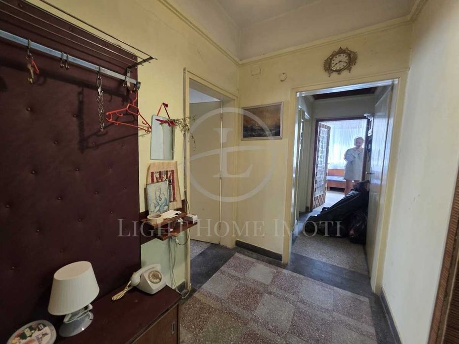 Продава се Тристаен апартамент в Пловдив, Център - 120 кв.м за 3750 €/кв.м - Снимка #15