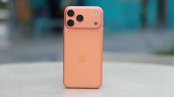 IPhone 17 Pro с гарантией