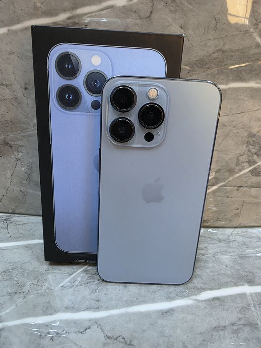 Телефон Apple iPhone