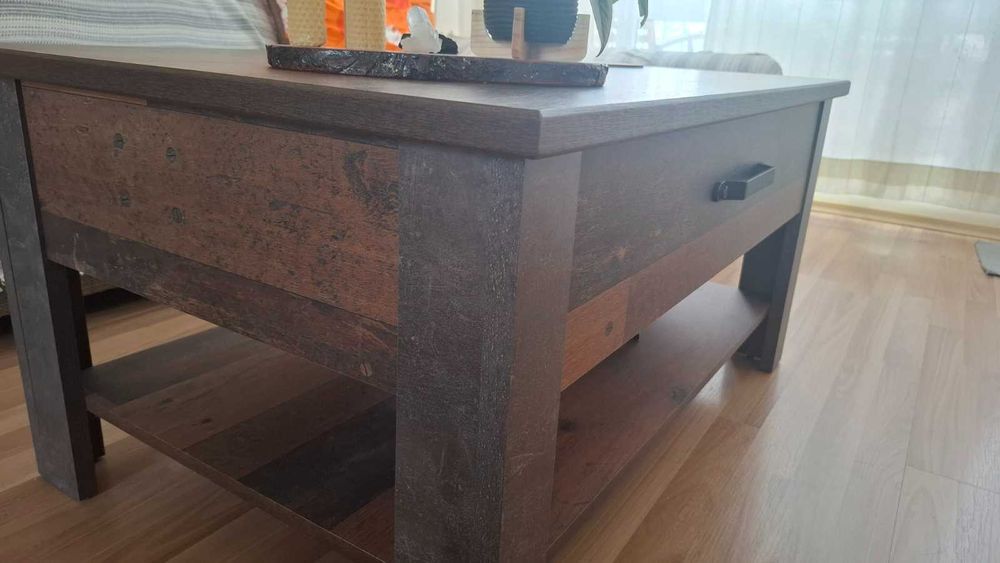 Холна маса с рафт