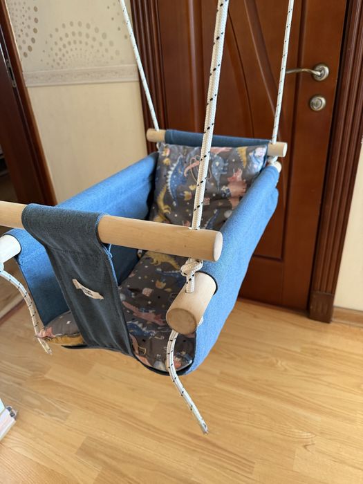 Детская качеля навесная