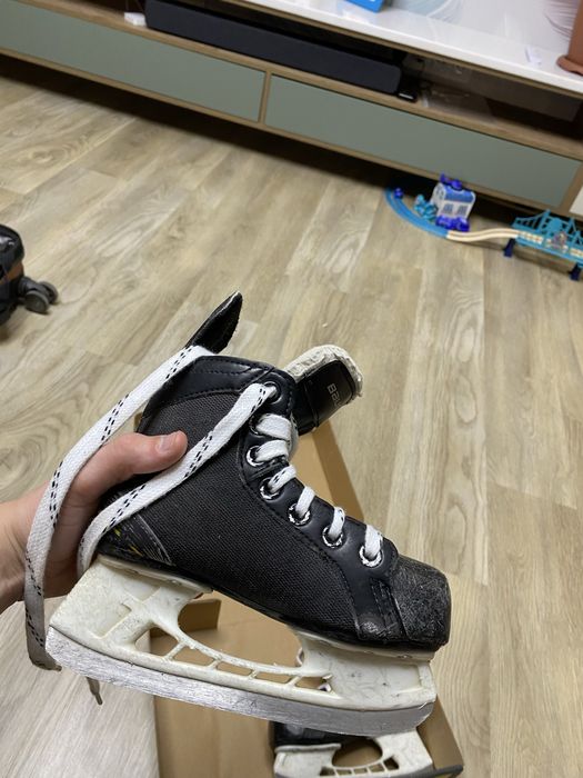 Коньки деткие Bauer supreme