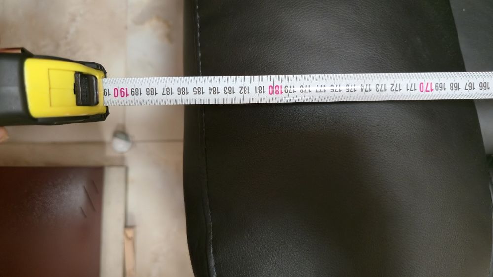 Продавам  2 броя фотьойли в отлично състояние без никакви забележки.