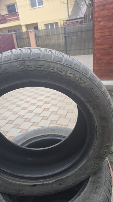 Vând anvelope de iarna 235/55R17 RUNFLAT [BMW]
