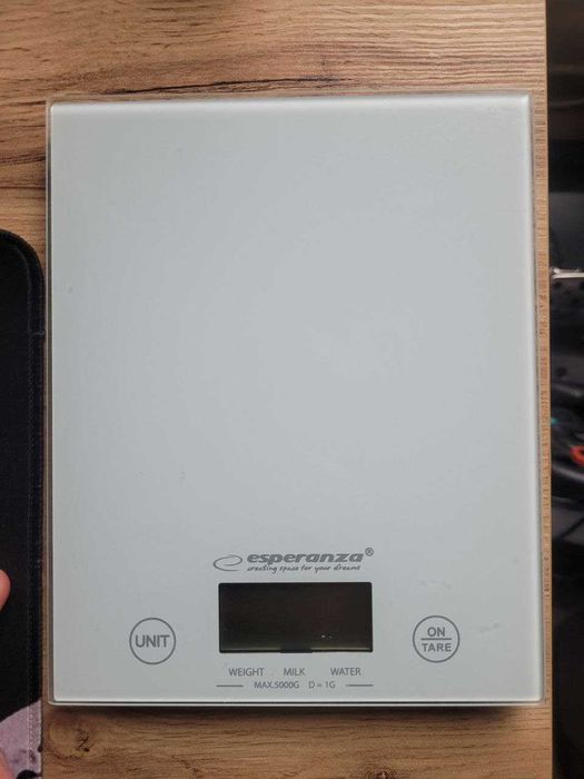 Кухненска електронна везна Esperanza – в добро състояние