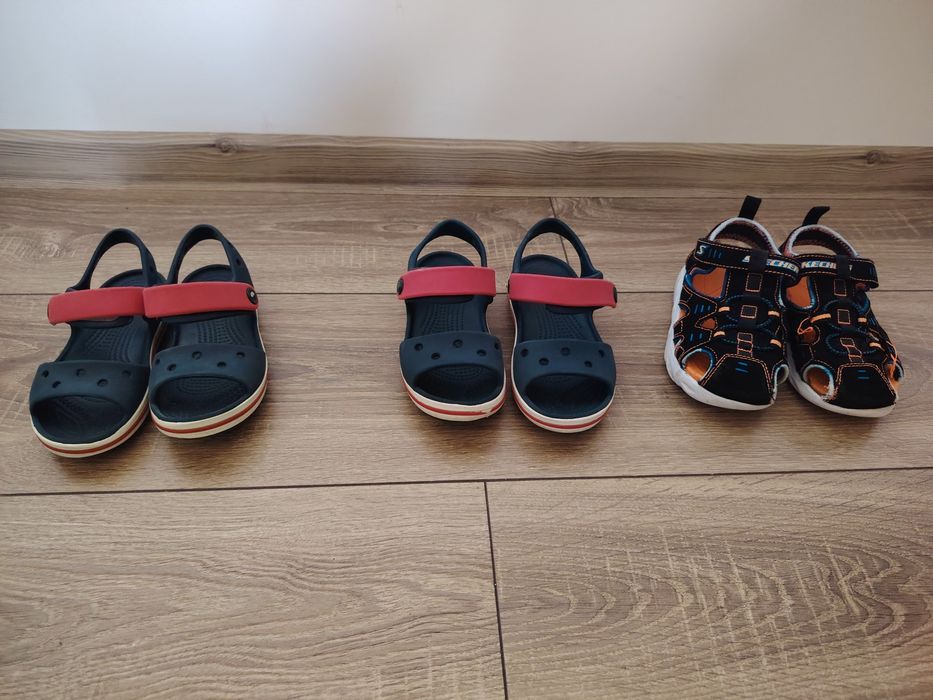 Sandale crocs c 10 c 11 și skechers 25