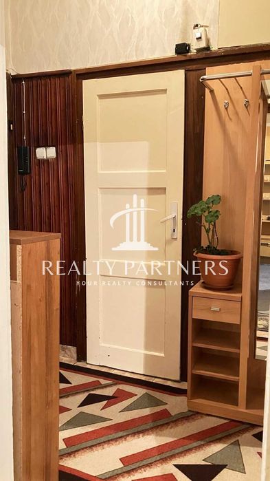 Продава 2-стаен – кв. Изток, гр. Перник