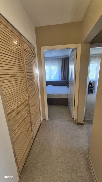 Moldovei 3 camere decomandat etaj 1 cu garaj sub bloc