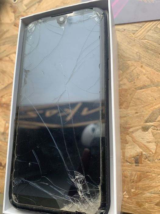 Смяна на дисплей на Huawei за 2 часа