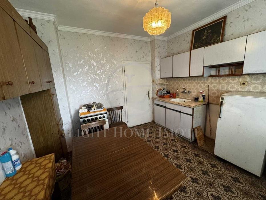 Продава се Тристаен апартамент в Пловдив, Тракия - 86 кв.м за 724 €/кв.м - Снимка #3