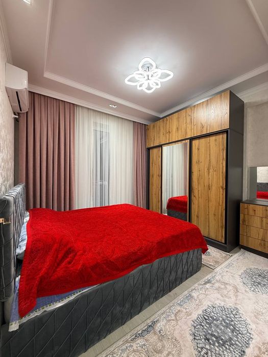 Квартира продается 3/1/14 на жк Zarafshon city