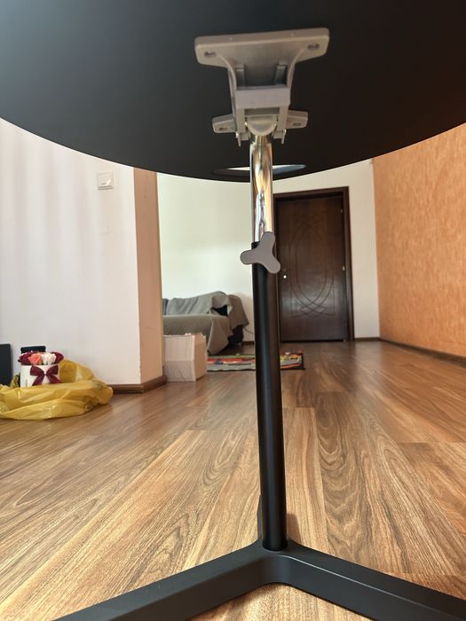 Masuta laptop reglabila