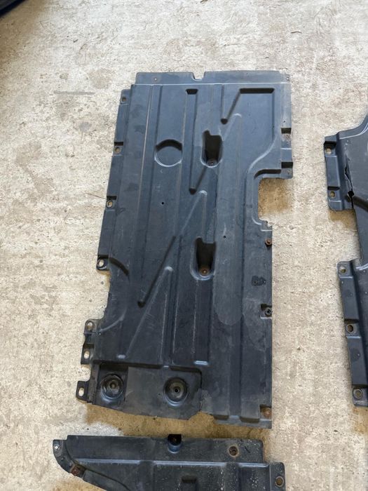 Scut cutie lateral stanga dreapta overfender prag bmw x3 f25