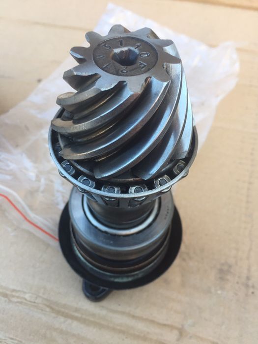 Продам запчасть на BMW X5 e53