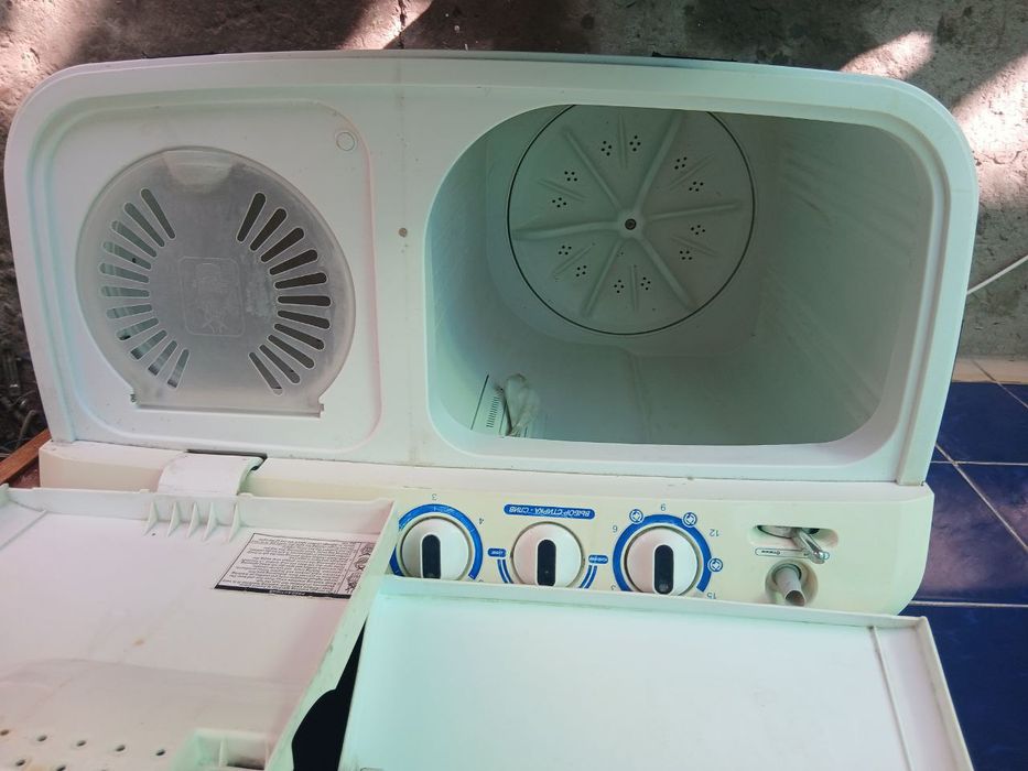 Продам стиральную машину пол автомат хорошо состоянии