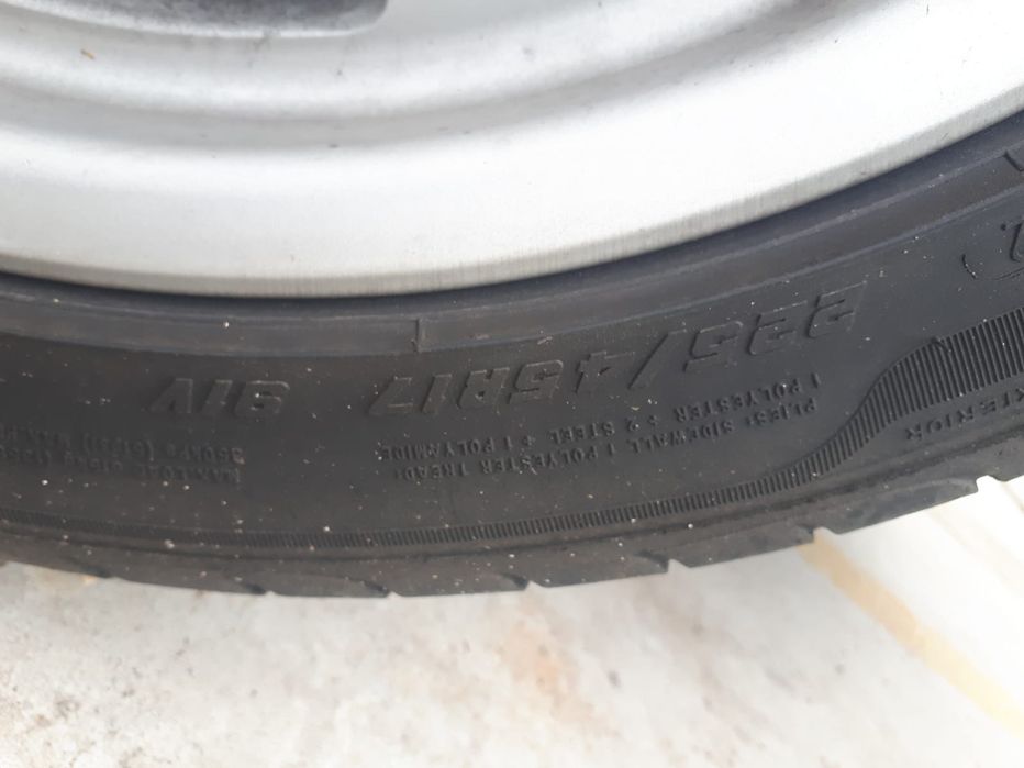 Vând 4 jante R 17 audi a 8 merg și pe a4 au inele de centrare