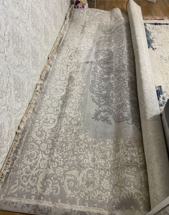 Продается ковер в отличном состояний