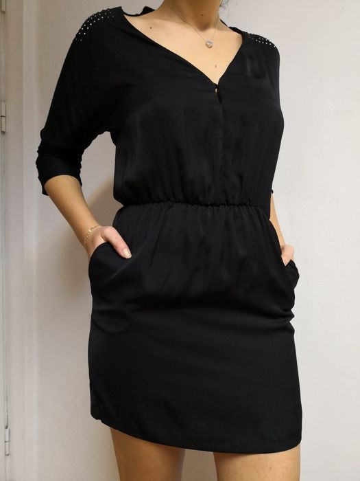 Rochie neagra Zara