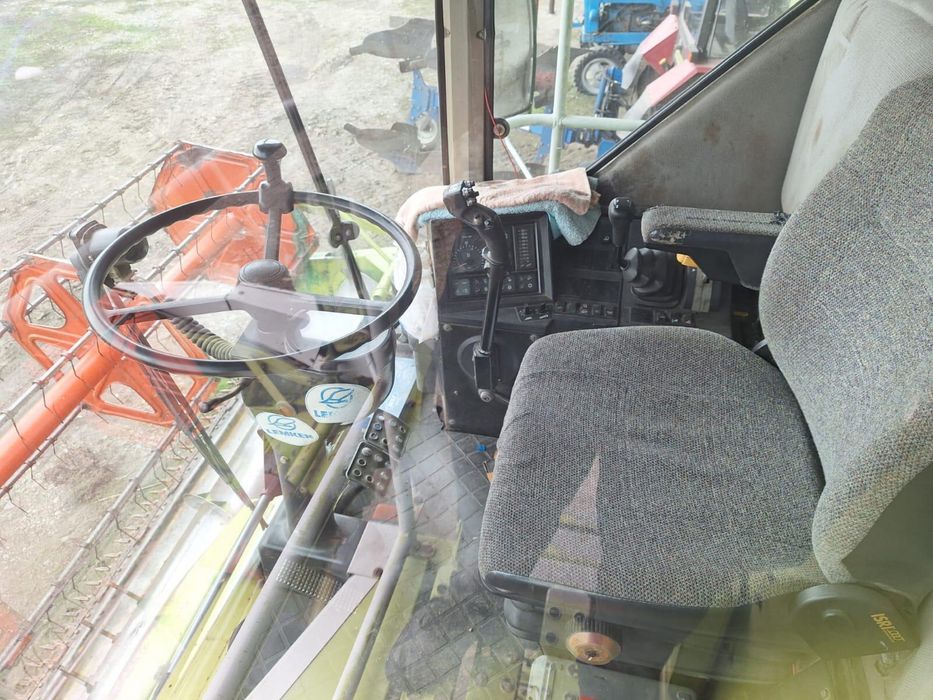 Combina CLAAS 204 MEGA