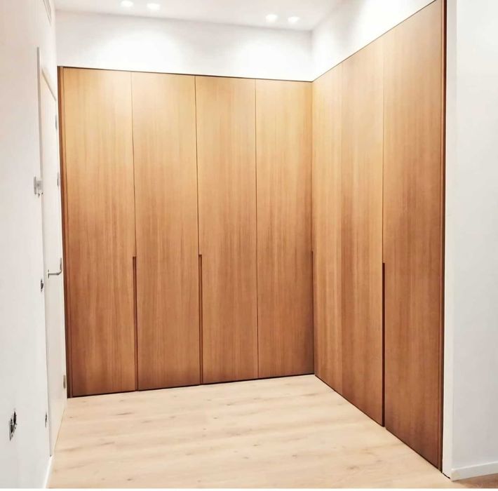 MONTAJ MOBILIER, BUCĂTĂRII, DRESSING-URI, USI | CONFECȚIE LA COMANDĂ – BUCUREȘTI