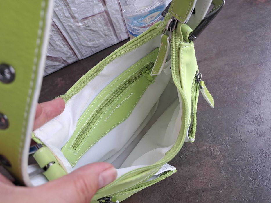 дамска чанта Tommy Hilfiger малка зелена чантичка