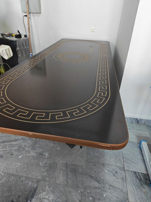 Стол сотилади. 2в1 катта стол ва