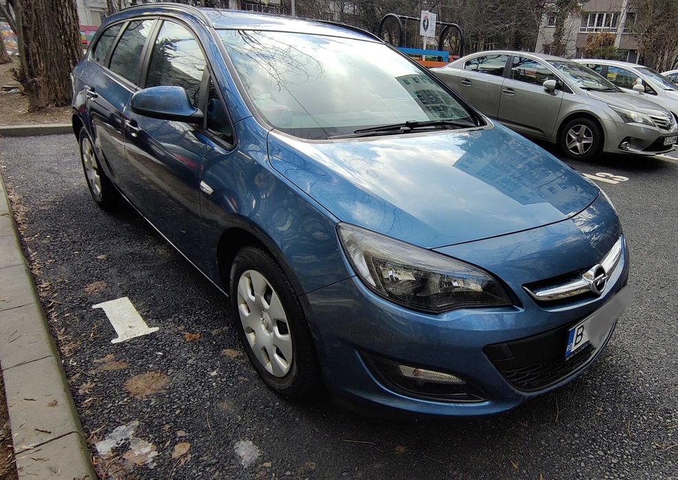 Opel Astra J Sports Tourer 1.6 benzina