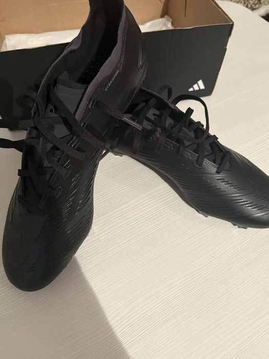 Продам бутцы Adidas