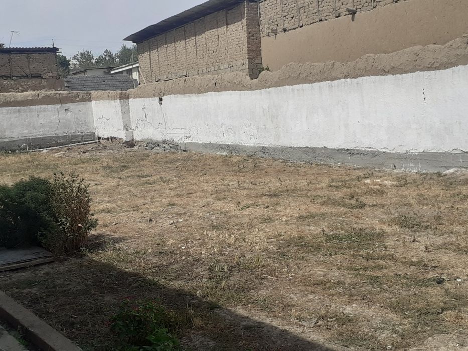 УЙ сотилади участка