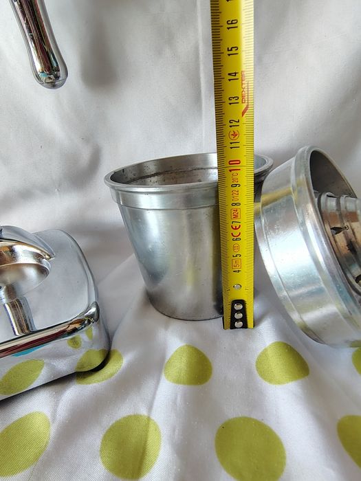 Storcător de fructe tip pârghie