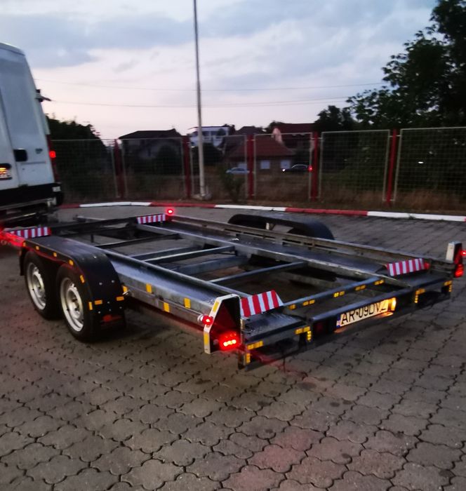 Vând trailer 2000 kg