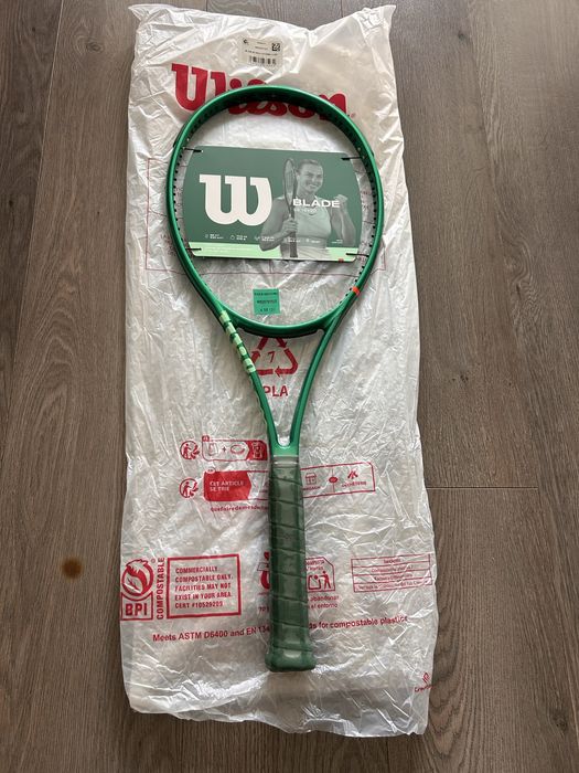 Чисто нова ракета Wilson Blade V10 2026 година