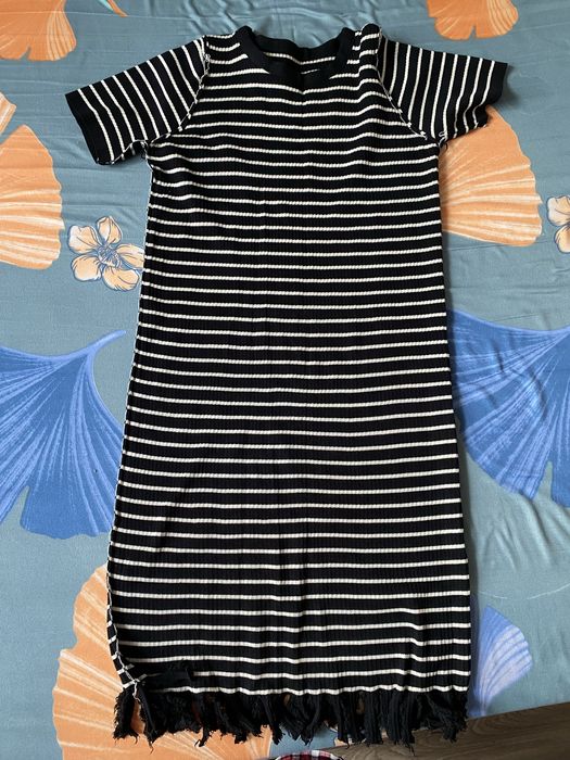 Отдам одежду 42-44 размера